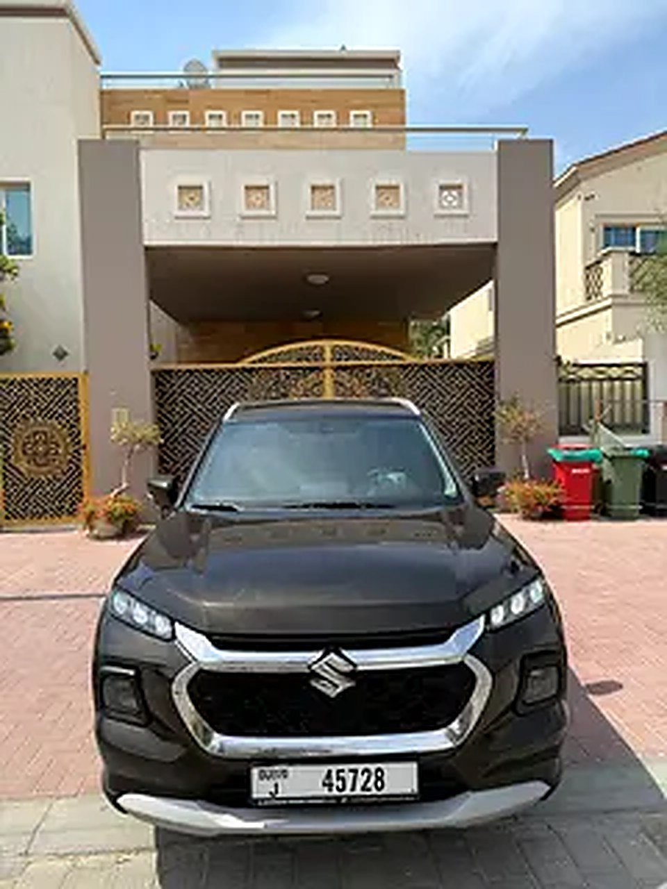 2023 Suzuki Grand Vitara for Rent in Jumeirah Village Circle (JVC) photo 2
