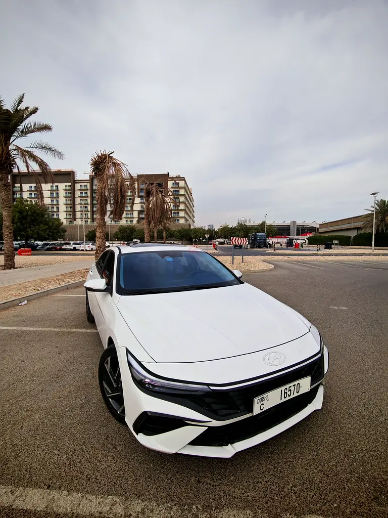 2023 Hyundai Elantra for Rent in Dubai Sports City photo 5