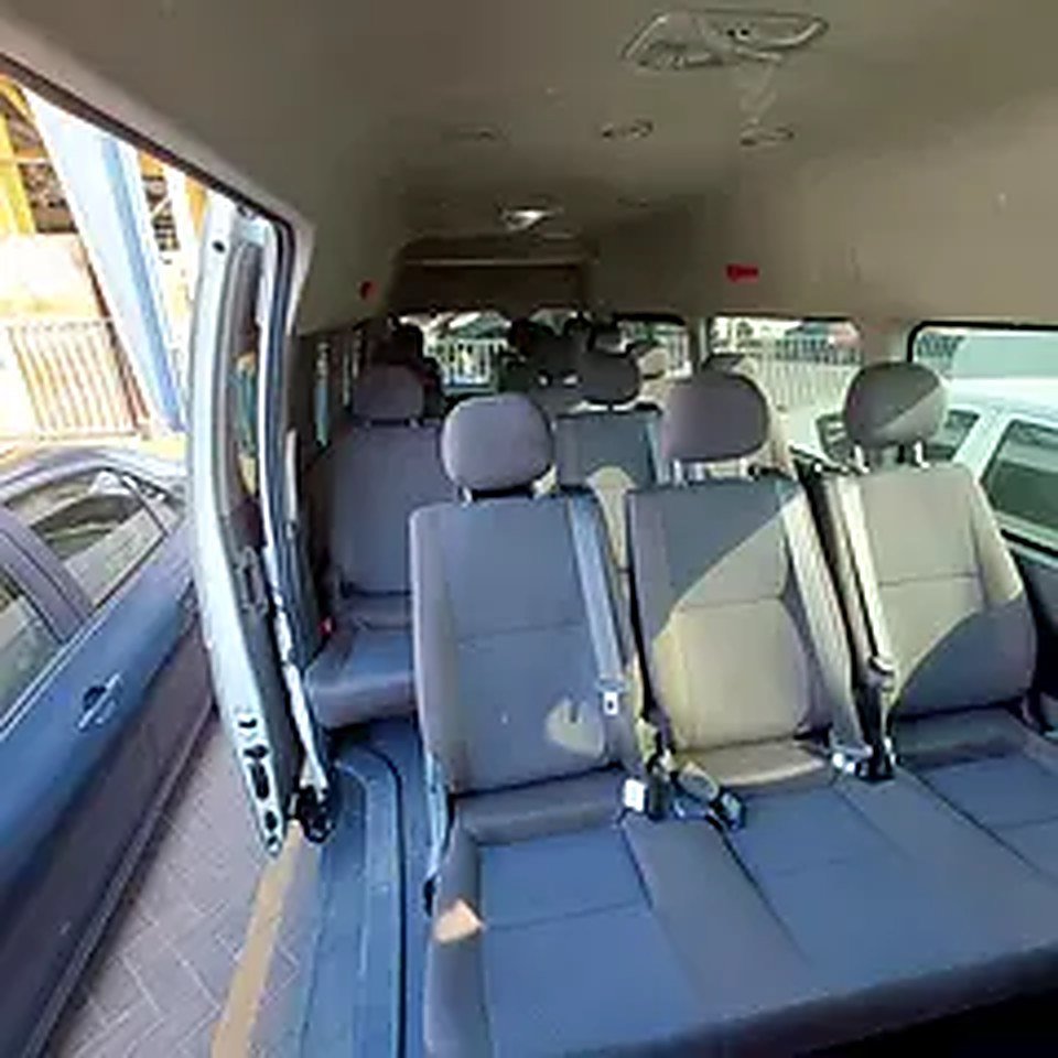 Toyota Hiace 13-Seater for Rent photo 5