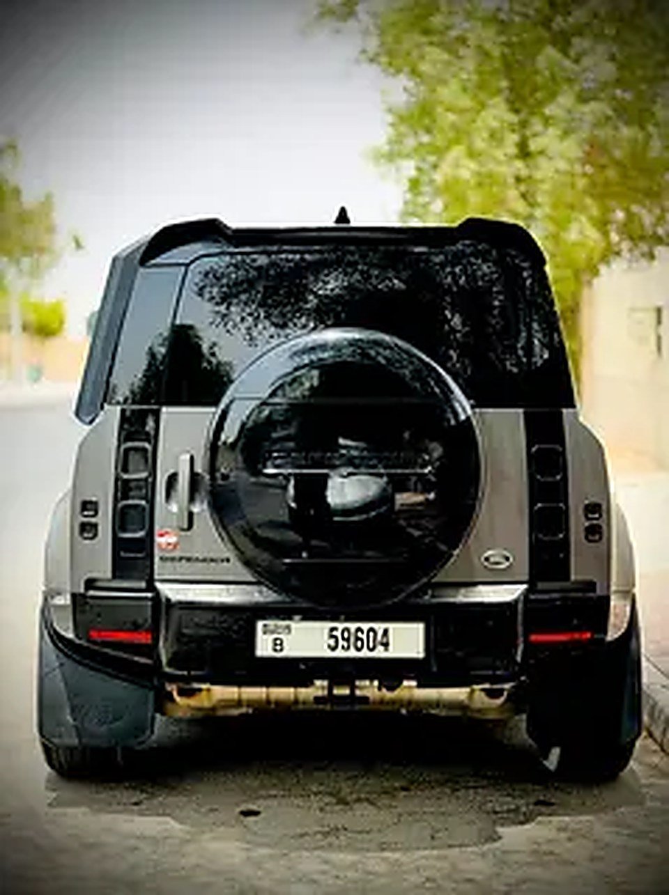 2022 Land Rover Defender for Rent in Al Jaddaf photo 6