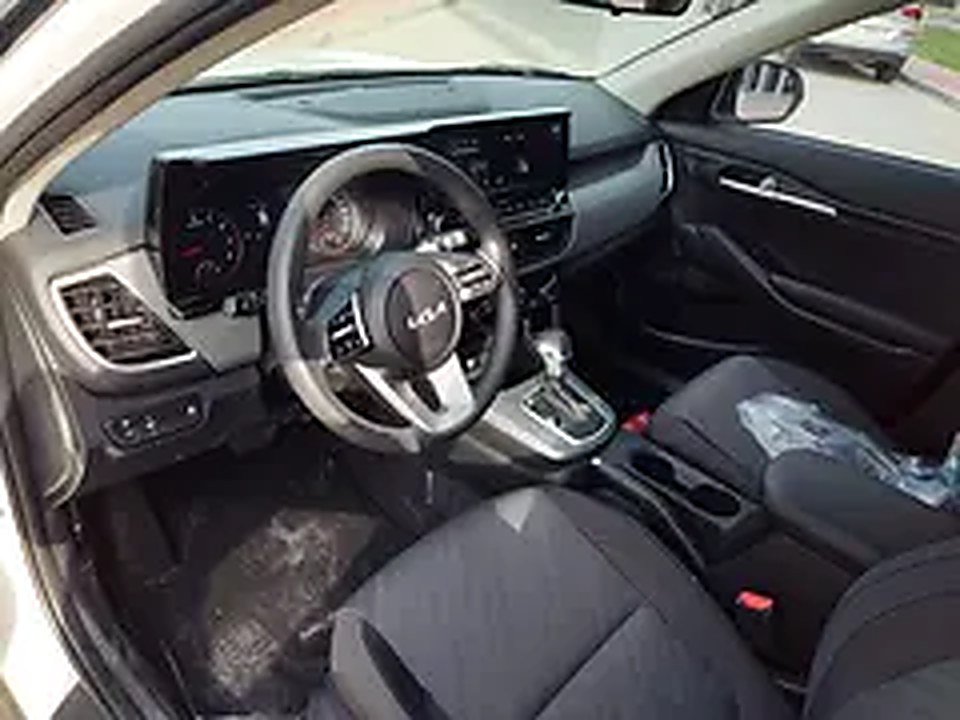 2023 Kia Seltos for Rent in Port Saeed photo 4