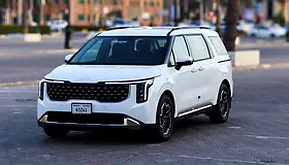 2025 Kia Carnival for Rent in Al Garhoud (White, Automatic, 4 Seater) rental in Al Garhoud, Dubai