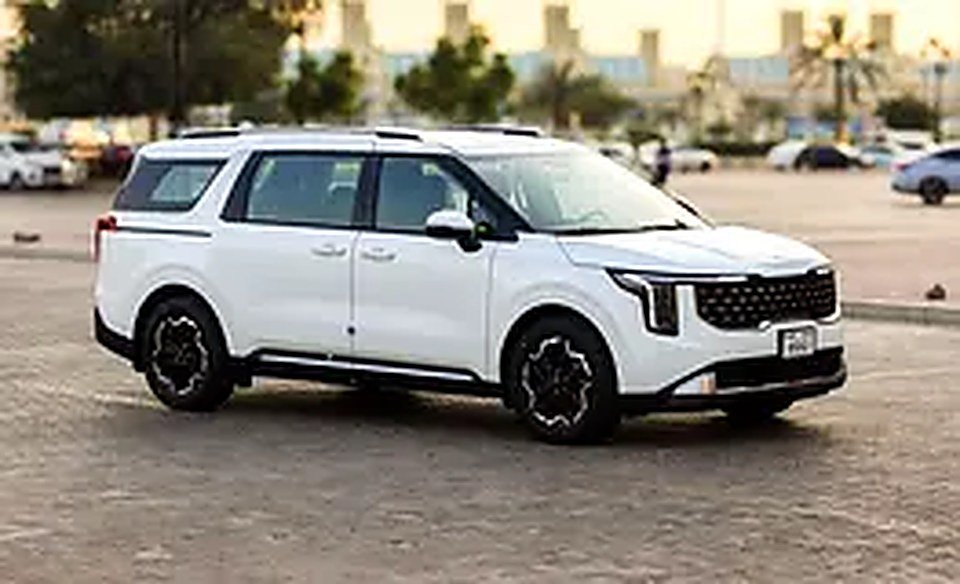 2025 Kia Carnival for Rent in Al Garhoud (White, Automatic, 4 Seater) photo 2