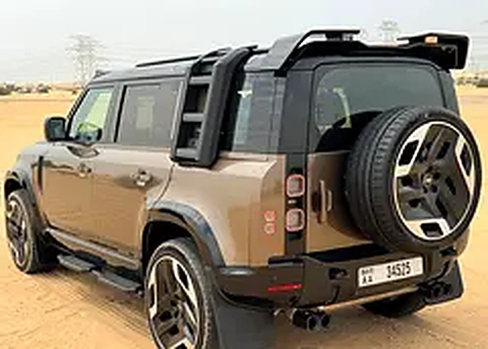 2024 Land Rover Defender for Rent in Oud Metha photo 4