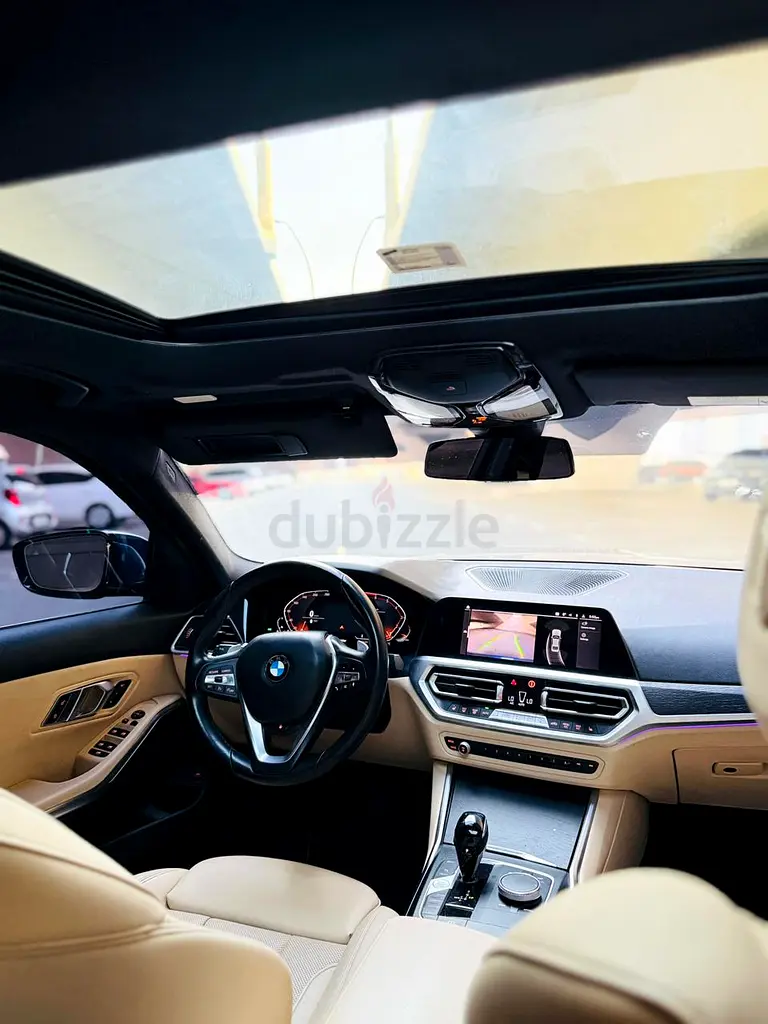 2022 BMW 3-Series for Rent in Business Bay photo 6