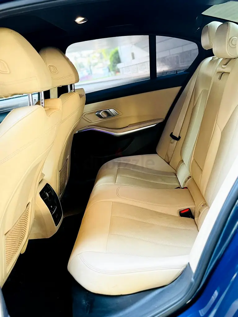 2022 BMW 3-Series for Rent in Business Bay photo 7