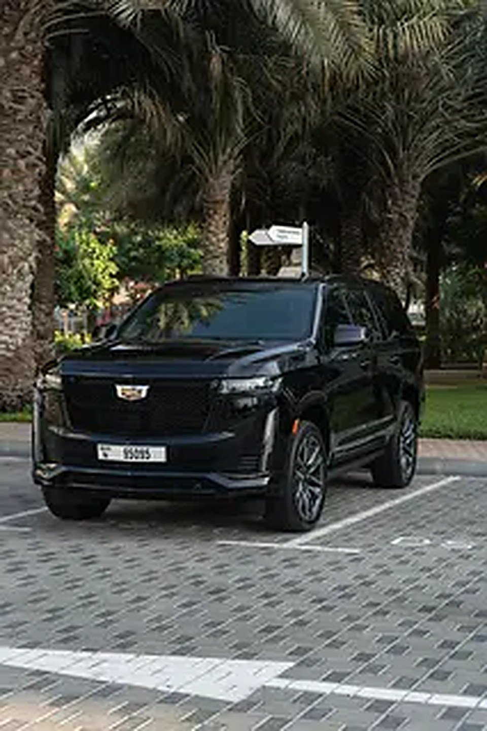 2022 Cadillac Escalade for Rent in Business Bay photo 2
