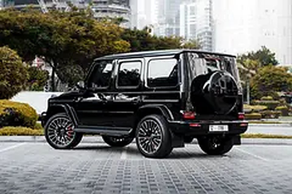 2025 Mercedes-Benz G-Class for Rent in Business Bay (Black, Automatic, 5 Seater, PARADISE VIP) photo 3