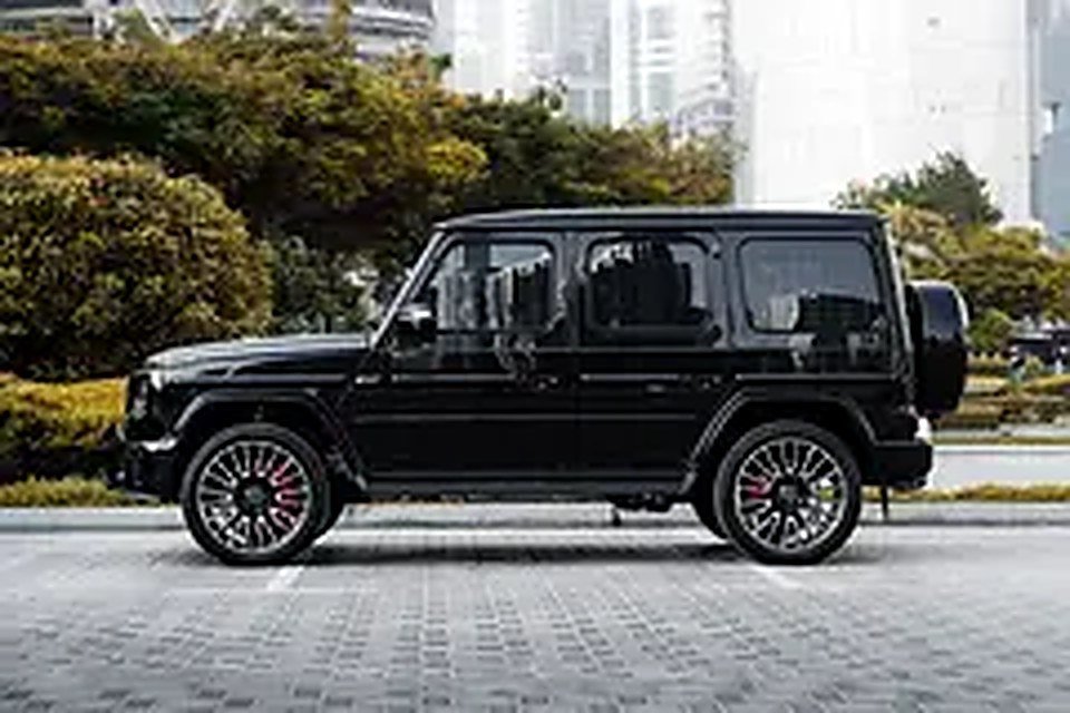 2025 Mercedes-Benz G-Class for Rent in Business Bay (Black, Automatic, 5 Seater, PARADISE VIP) photo 5