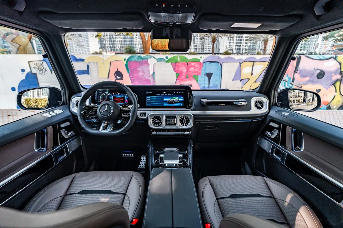 2025 Mercedes-Benz G-Class for Rent in Business Bay (Black, Automatic, 5 Seater, PARADISE VIP) photo 8