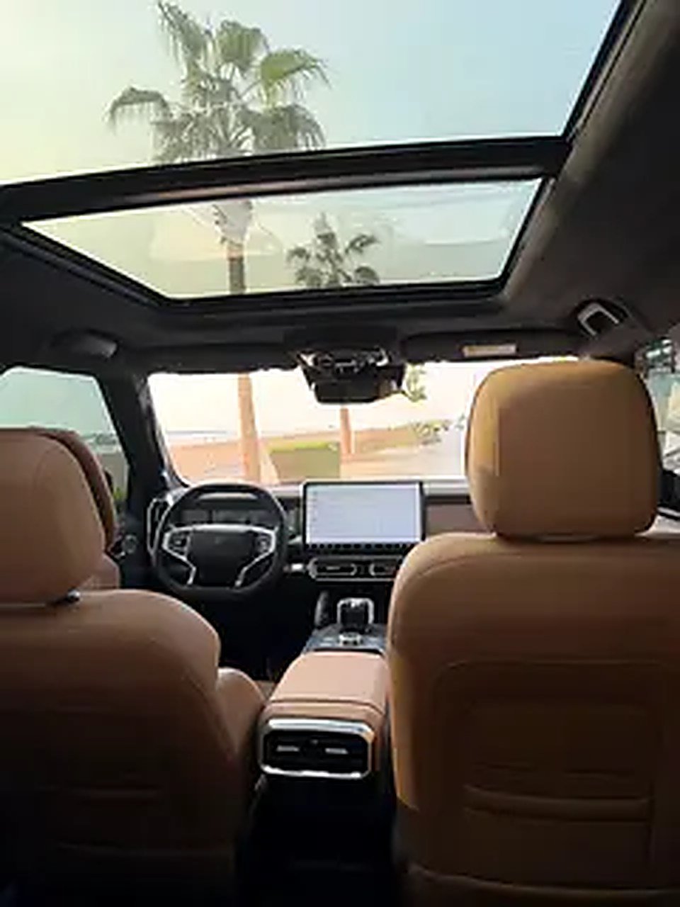 2025 Jetour T2 for Rent in Al Barsha 1 photo 5