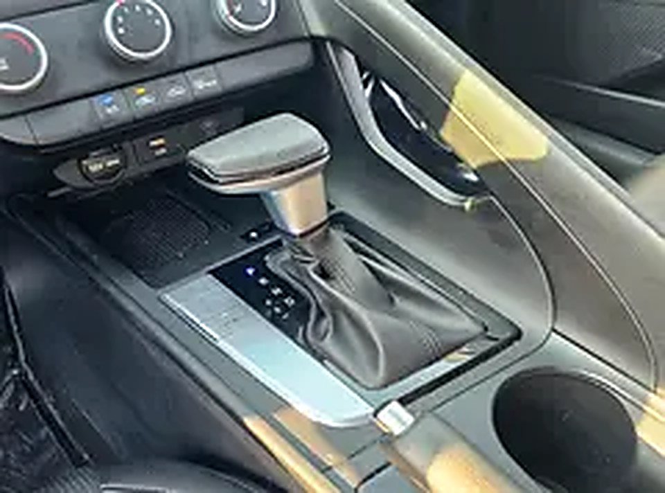 2024 Hyundai Elantra for Rent in Al Rashidiya photo 4