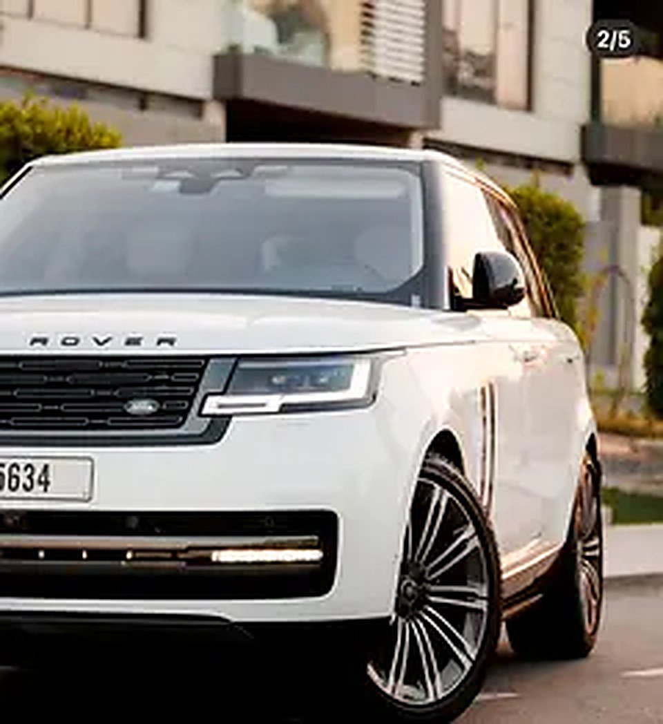 2023 Land Rover Range Rover for Rent in Al Barsha 1 photo 2