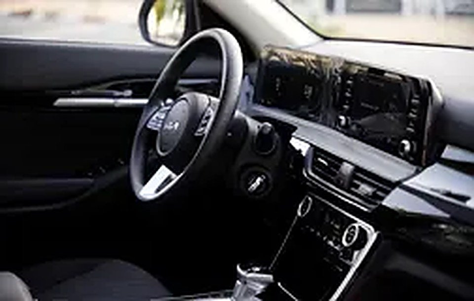2024 Kia Seltos for Rent in Port Saeed photo 4