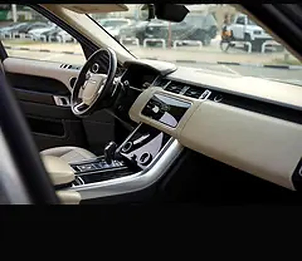 2021 Land Rover Range Rover Sport for Rent in Port Saeed photo 4