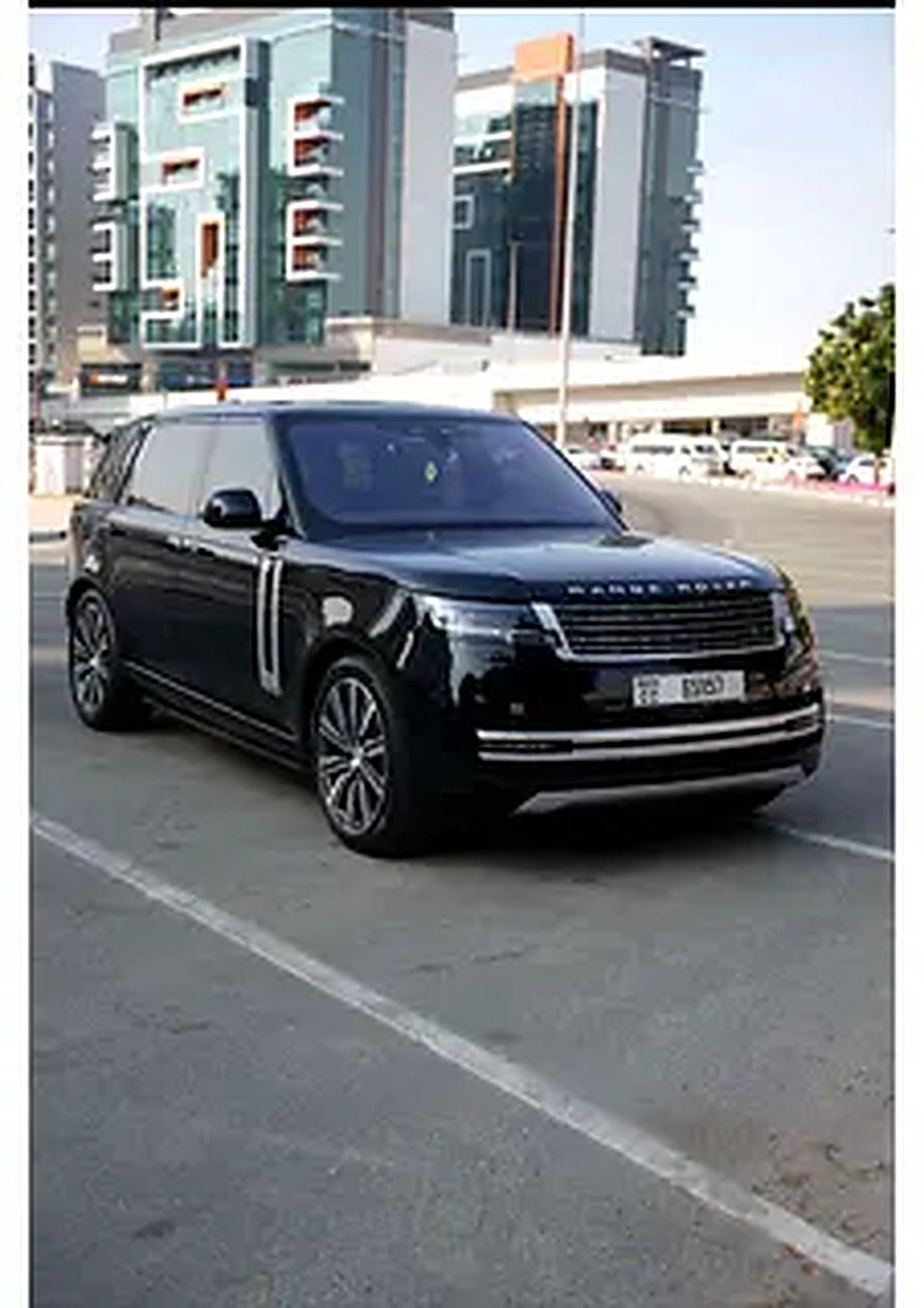 2023 Land Rover Range Rover for Rent in Port Saeed (Black, Automatic, 5 Seater, TROPIC OCEAN) photo 5