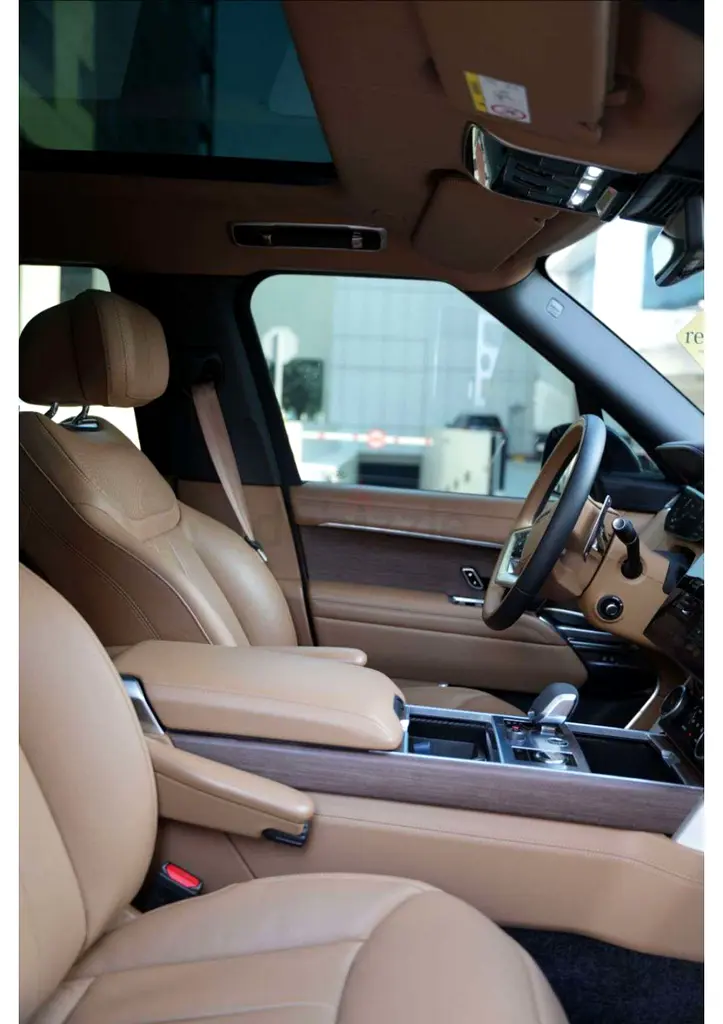 2023 Land Rover Range Rover for Rent in Port Saeed (Black) photo 6