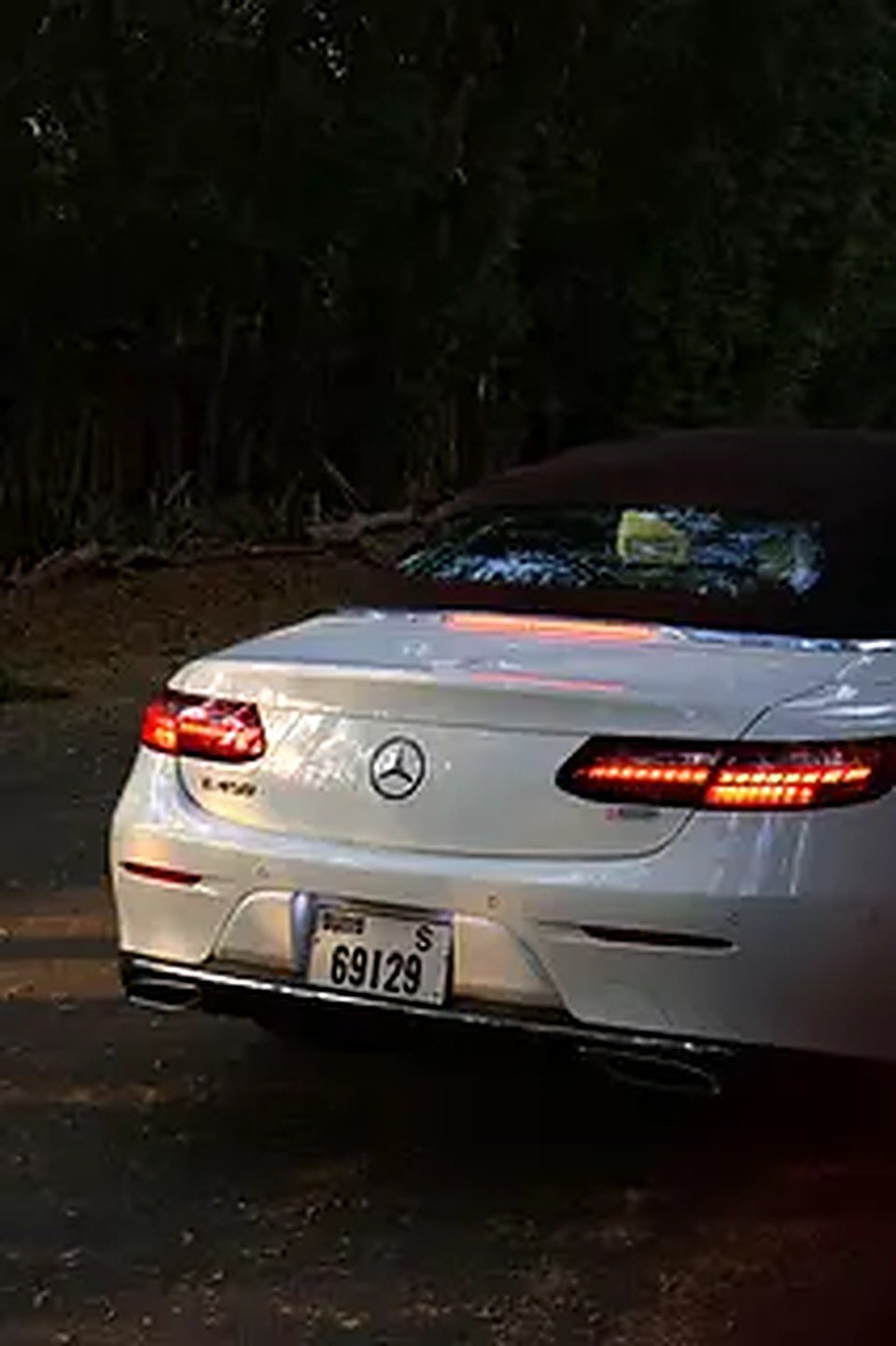 2023 Mercedes-Benz E-Class for Rent in Al Muraqqabat photo 3
