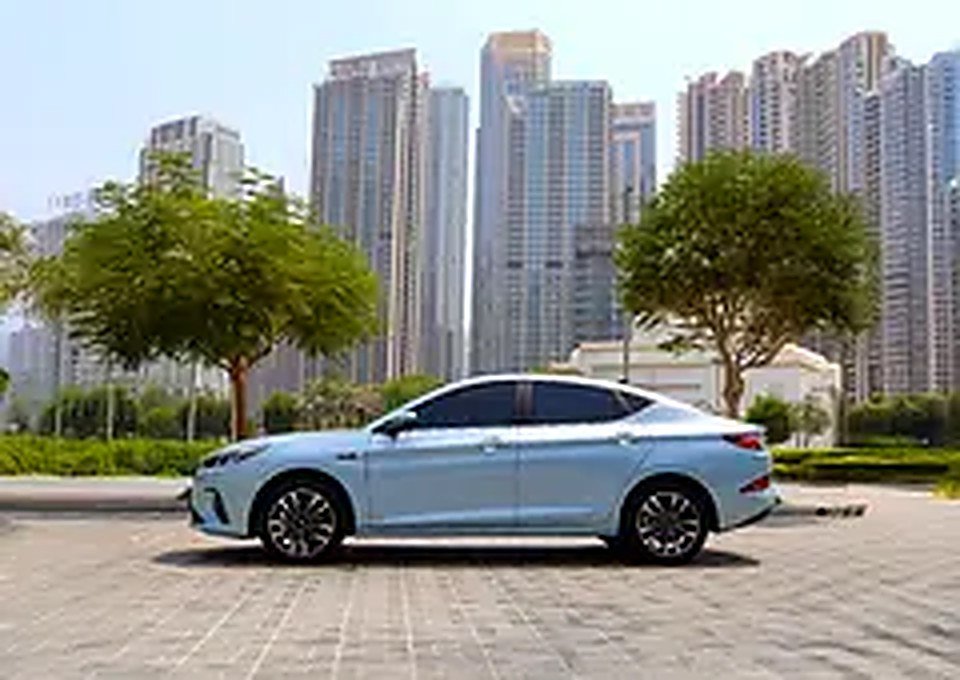 2026 JAC J7 for Rent in Al Muraqqabat photo 4