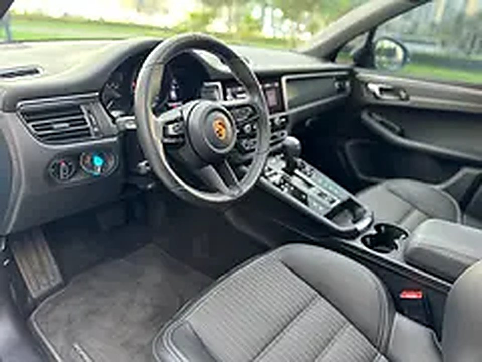 2022 Porsche Macan for Rent in Umm Ramool photo 5