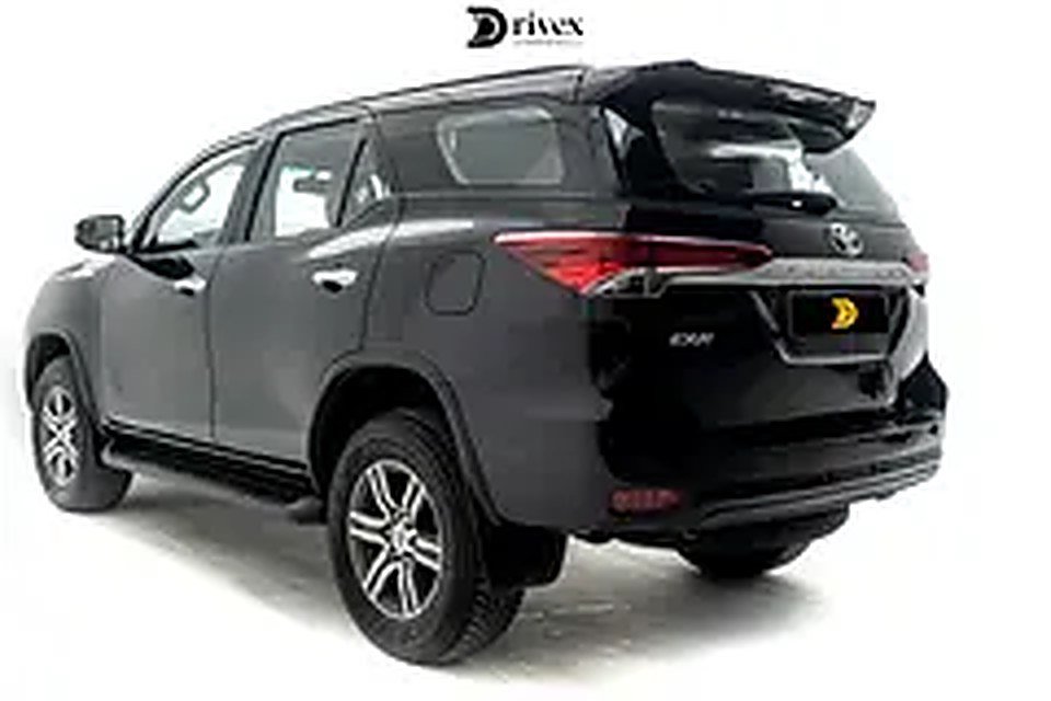 2025 Toyota Fortuner for Rent in Business Bay photo 4