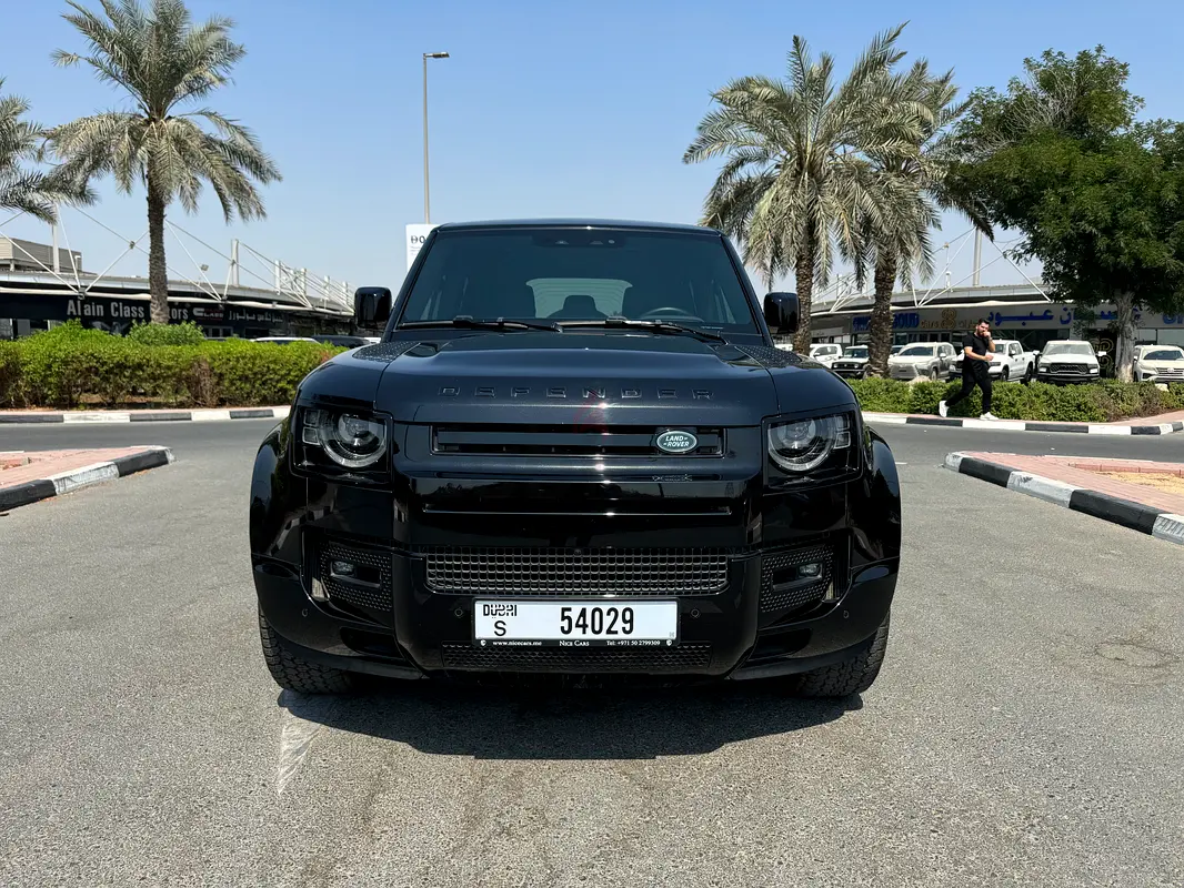 Affordable luxury suv photo 2