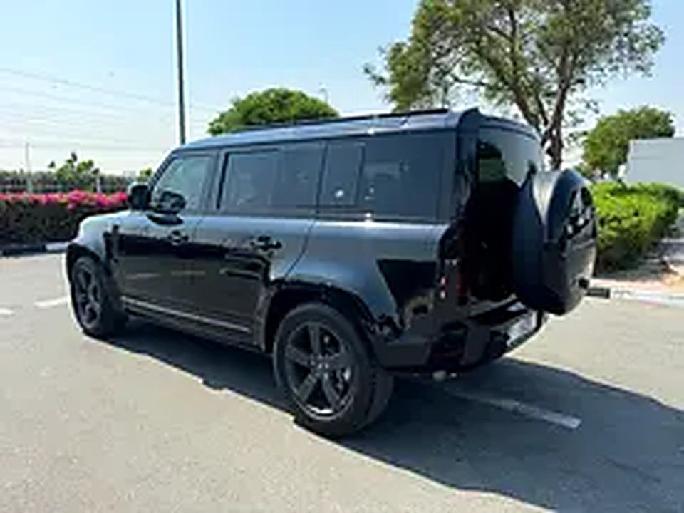 Affordable luxury suv photo 5