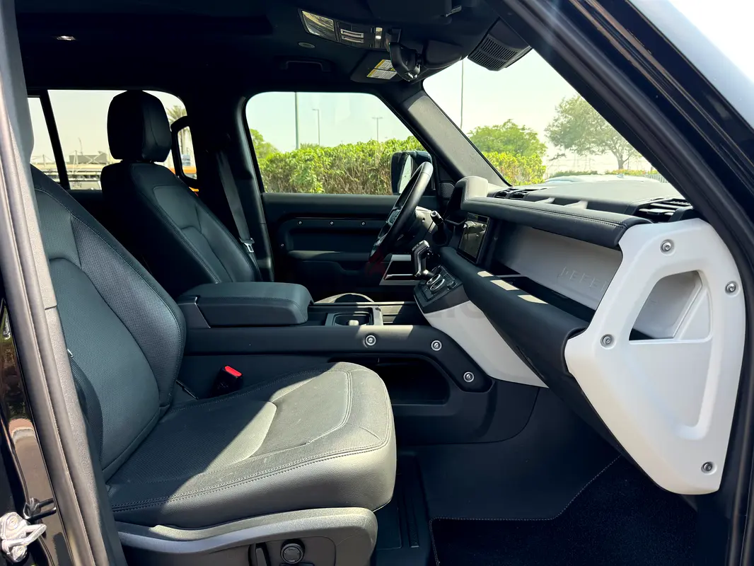 Affordable luxury suv photo 6