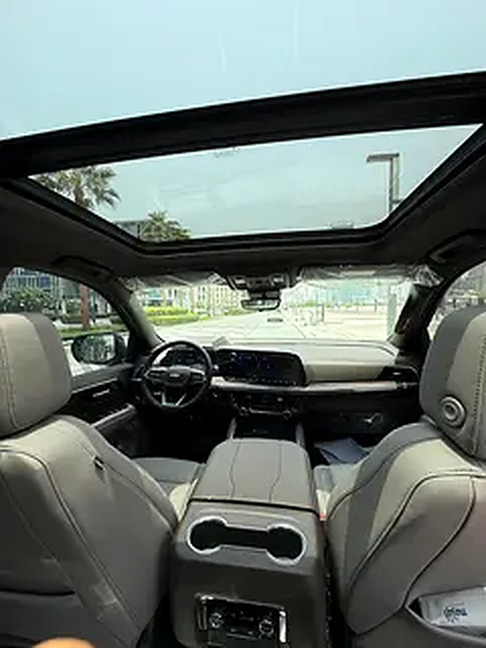 Qatraat Al Shahad Car rental photo 5
