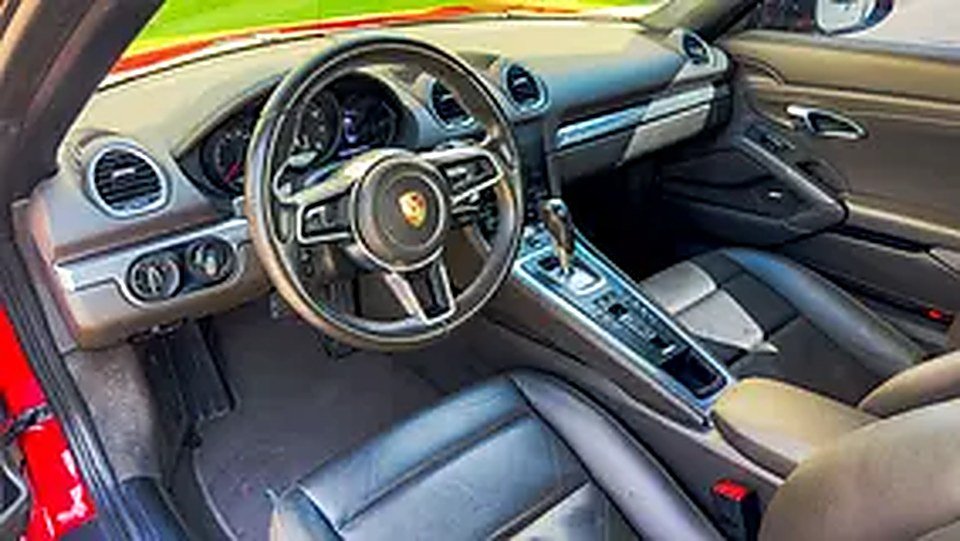 2022 Porsche Boxster for Rent in Al Quoz Industrial Area 4 photo 2