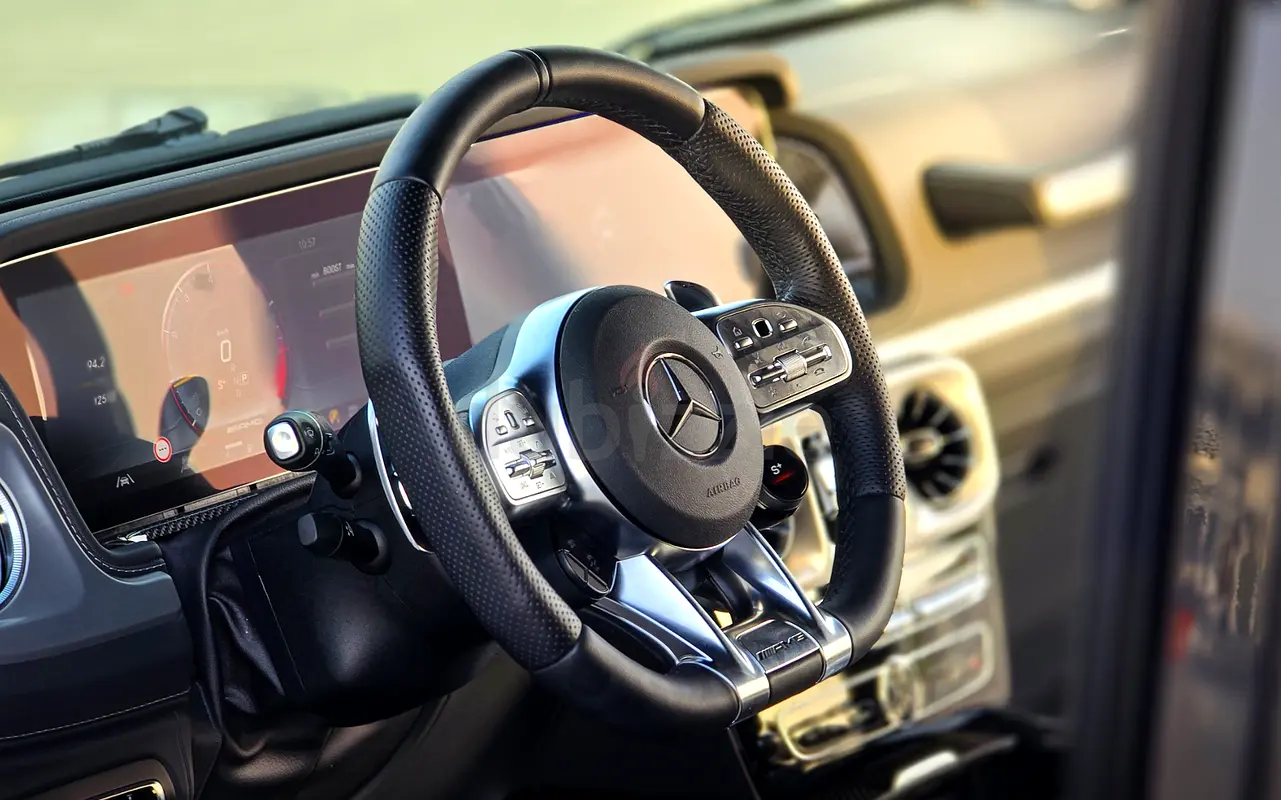 Mercedes-Benz G63 G-Wagon 2023 photo 4