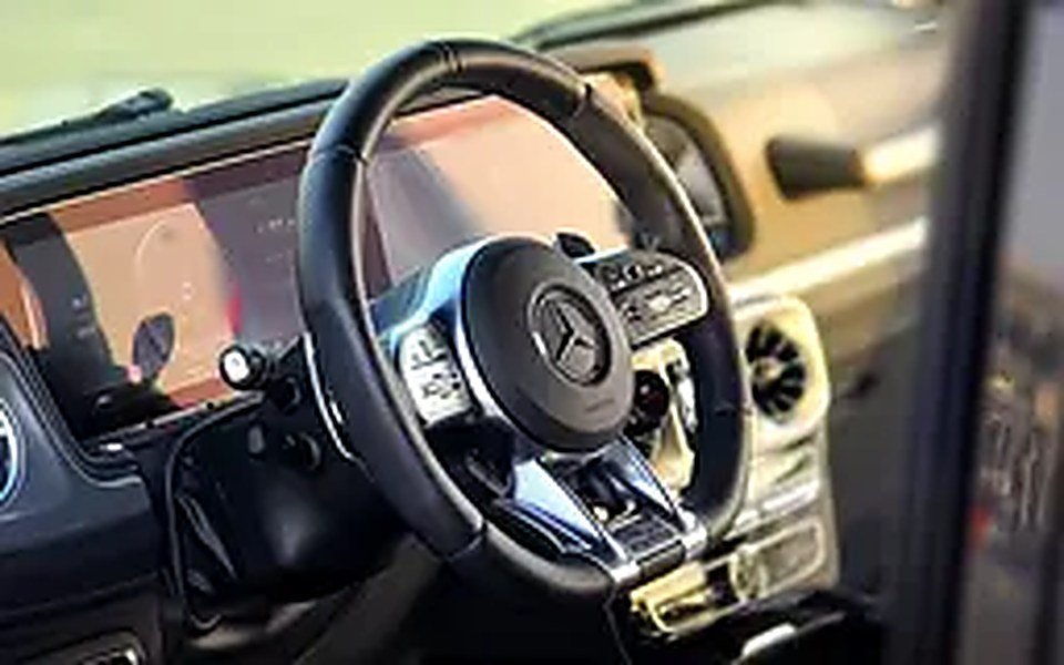 Mercedes-Benz G63 G-Wagon 2023 photo 4