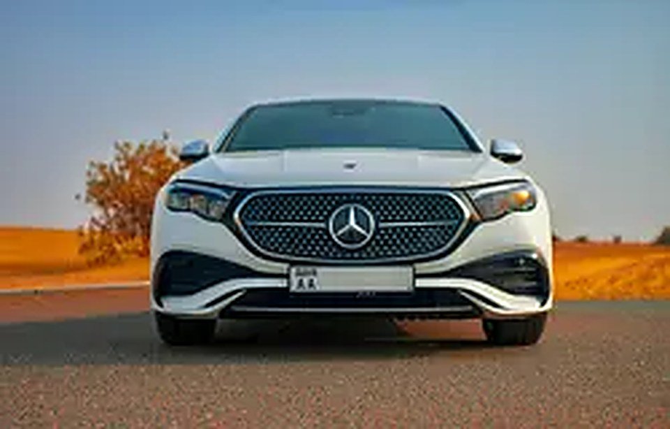 2025 Mercedes E200 – Elegance Meets Innovation photo 2