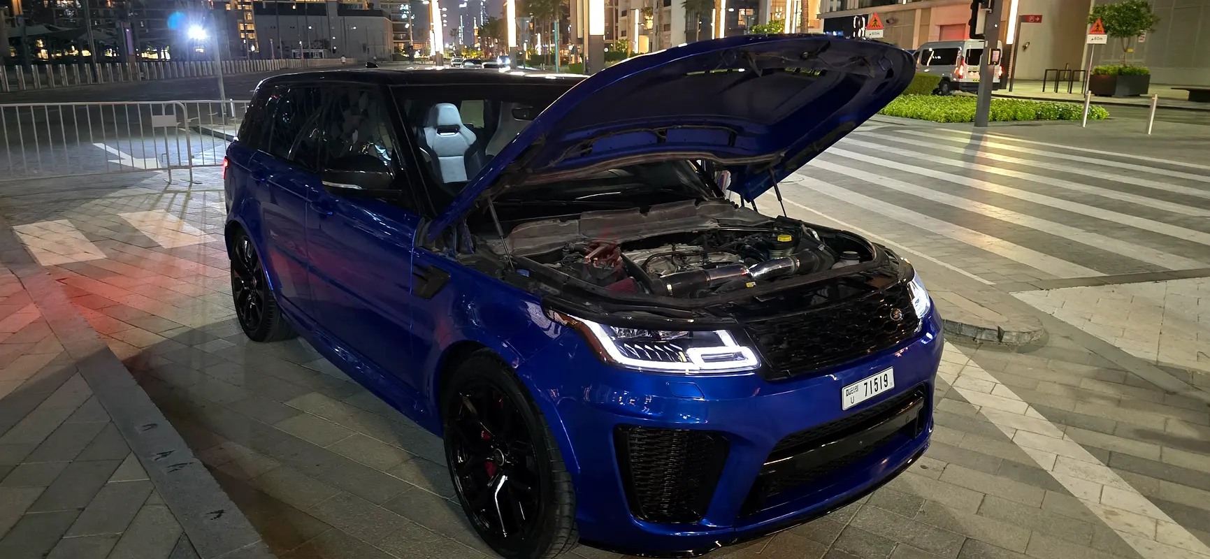 2022 Land Rover Range Rover Sport for Rent in Dubai Marina photo 3