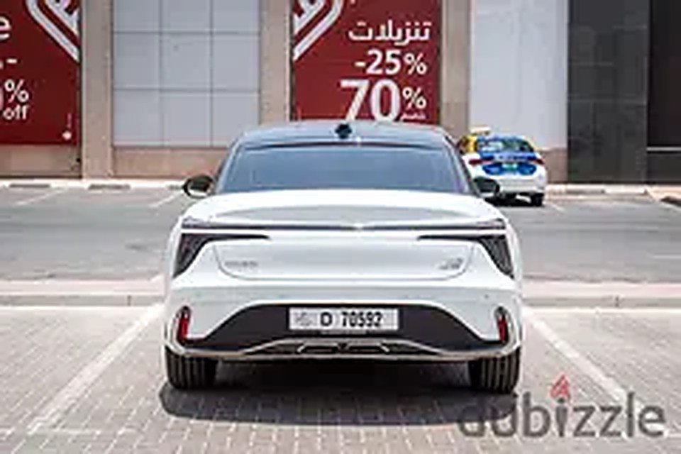 2025 Hongqi H6 for Rent in Port Saeed photo 4