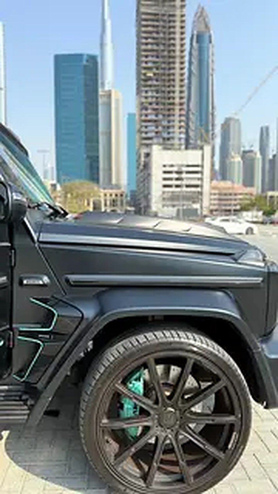2022 Mercedes-Benz G-Class Brabus for Rent in Downtown Dubai (Black) photo 2