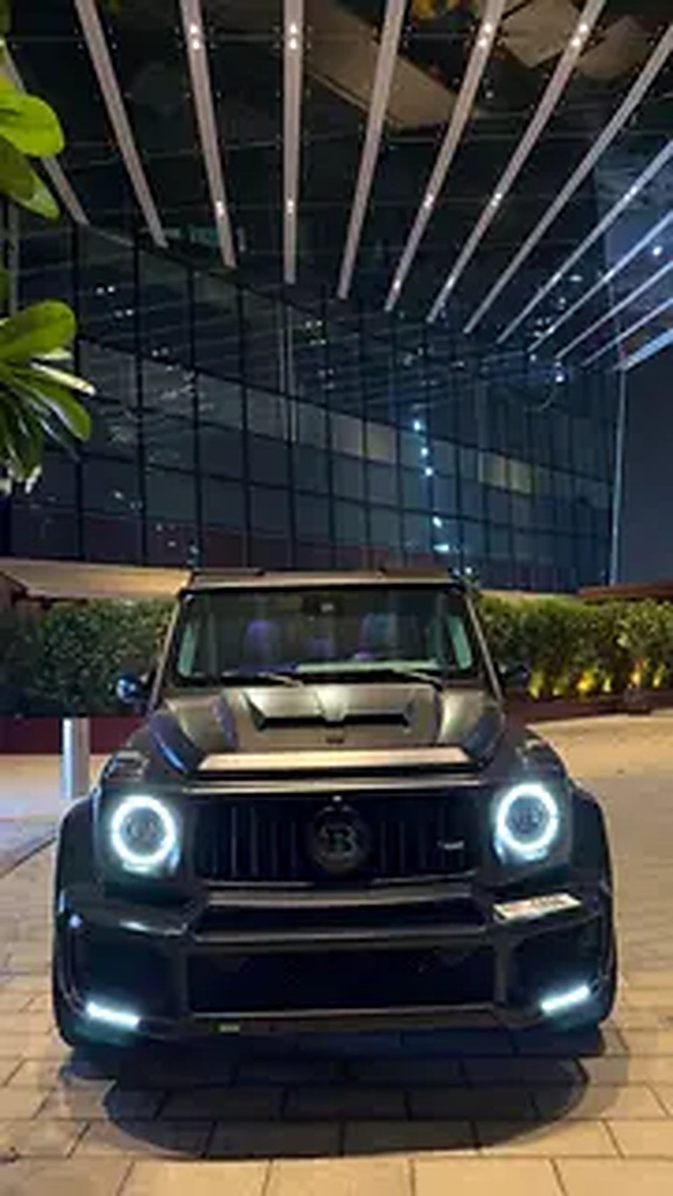 2022 Mercedes-Benz G-Class Brabus for Rent in Downtown Dubai (Black) photo 4