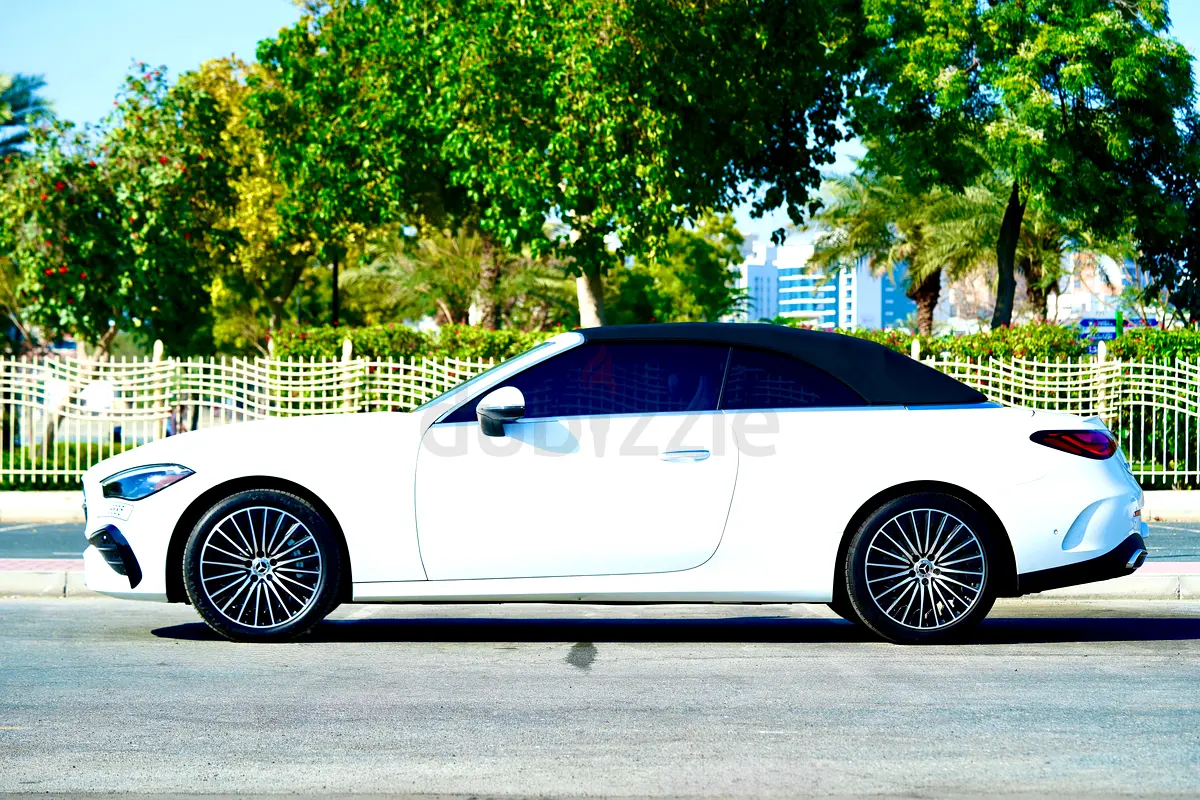 2025 Mercedes-Benz CLE-Class for Rent in Al Barsha 1 photo 7