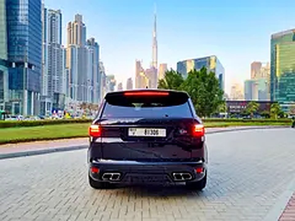 2020 Land Rover Range Rover Sport for Rent in Palm Jumeirah (Black, Automatic, 5 Seater, AL QWA) photo 4