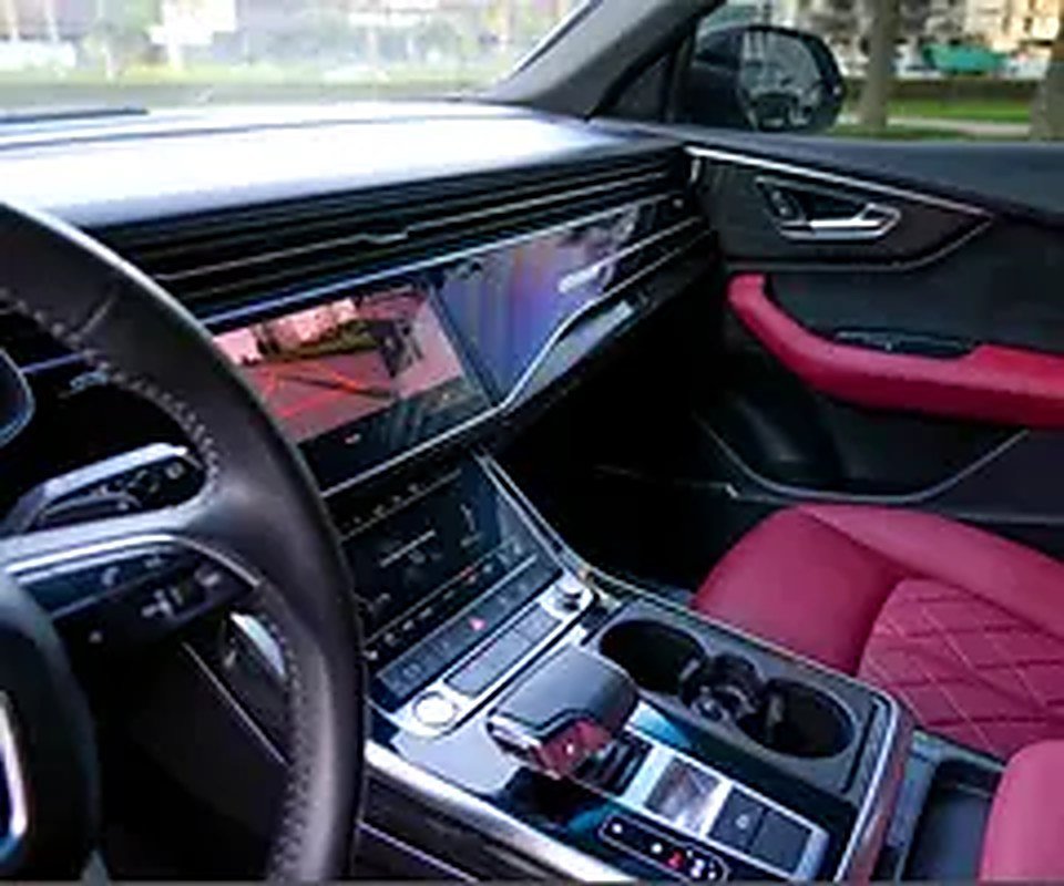 2020 Audi Q8 for Rent in Palm Jumeirah photo 5