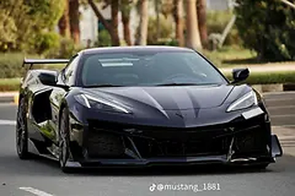 2023 Chevrolet Corvette for Rent in Airport Road Area photo 2