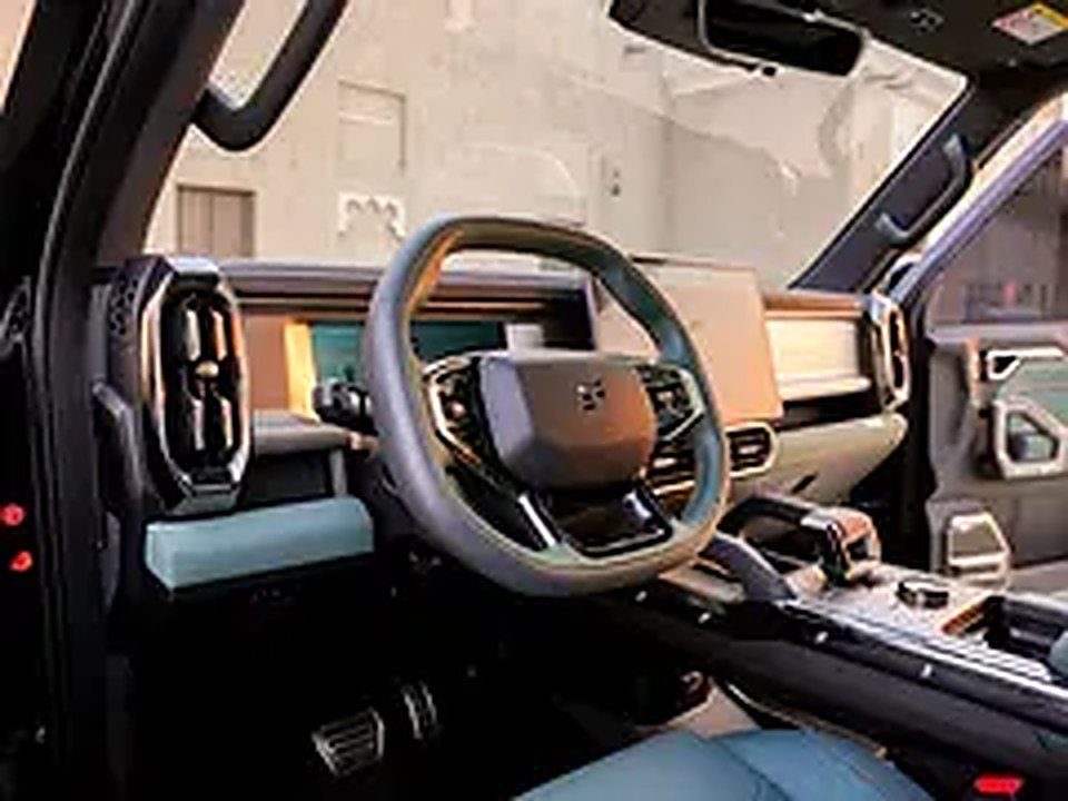 2024 Jetour T2 for Rent in Al Quoz Industrial Area 3 photo 4