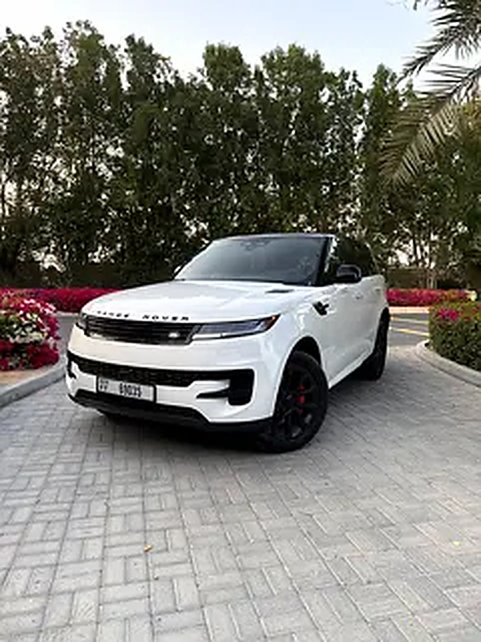 2023 Land Rover Range Rover Sport for Rent in Palm Jumeirah (White) rental in Palm Jumeirah, Dubai