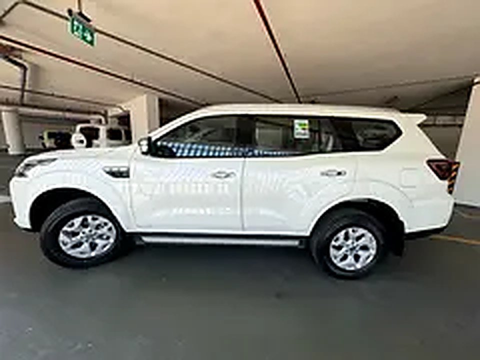2024 Nissan Xterra for Rent in Al Karama photo 2