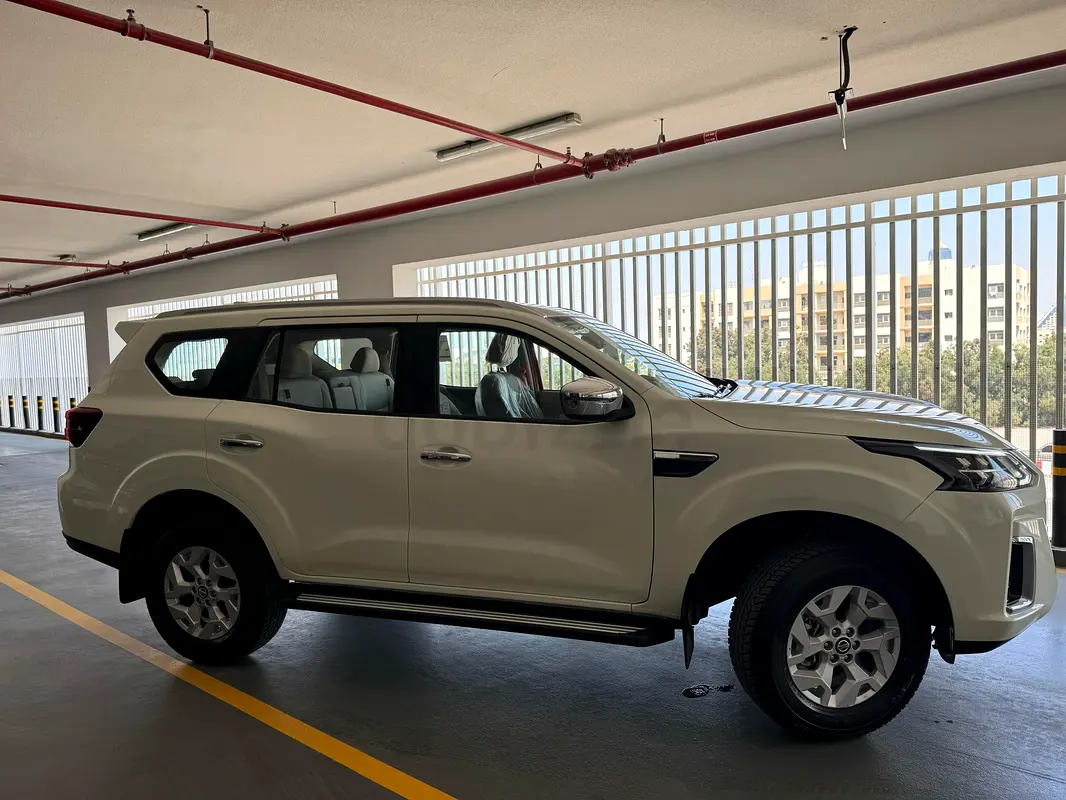 2024 Nissan Xterra for Rent in Al Karama photo 3