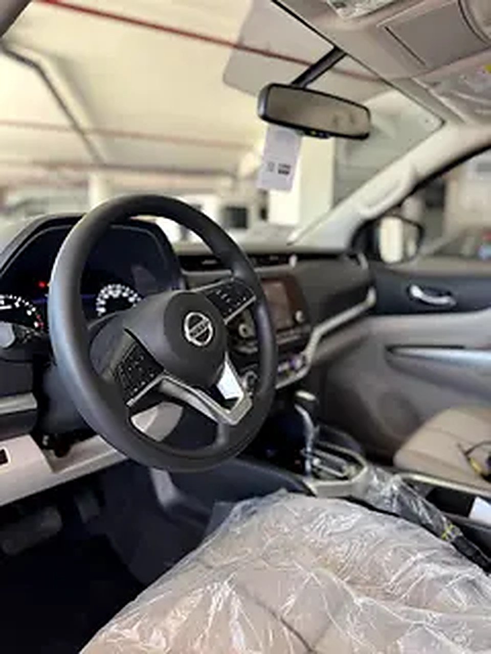 2024 Nissan Xterra for Rent in Al Karama photo 5