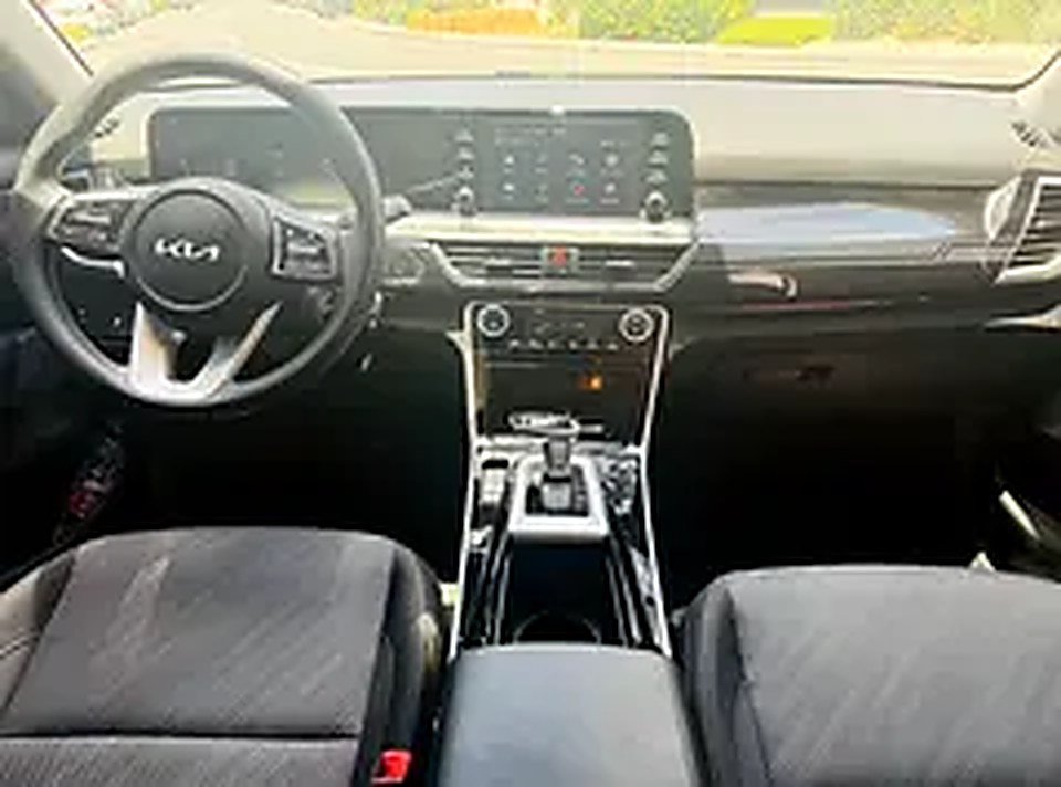 2026 Kia Seltos for Rent in Azizi Riviera photo 3