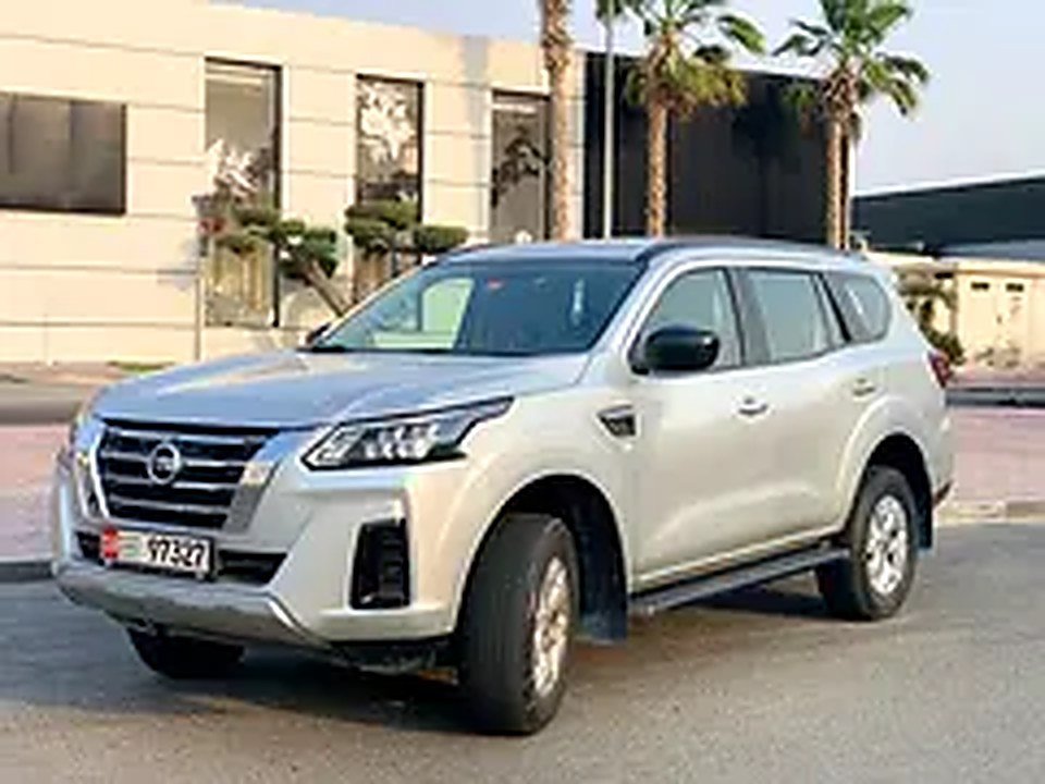 2022 Nissan XTerra SE photo 2