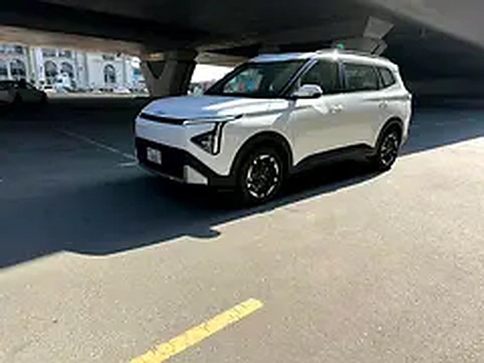 Kia Carens 2026 MODEL FOR RENT photo 2