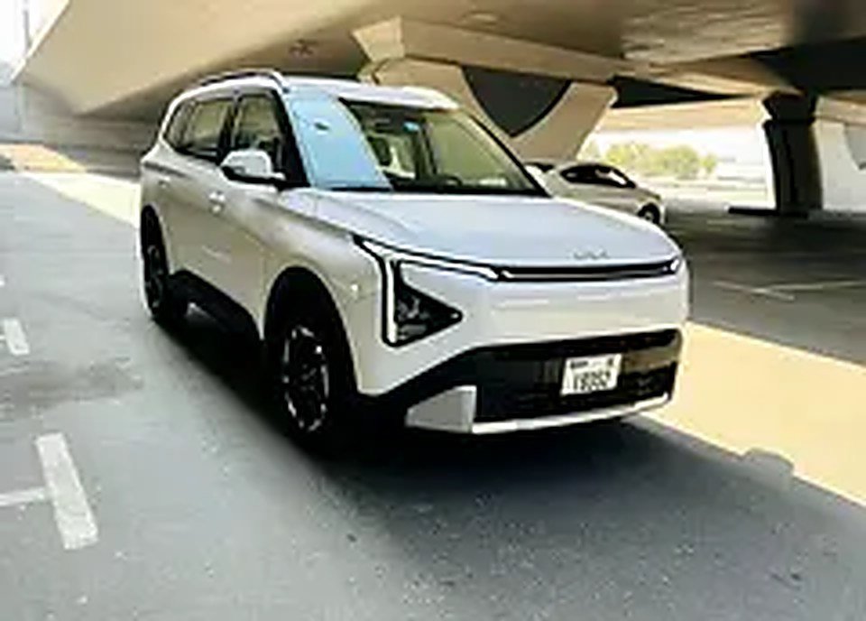 Kia Carens 2026 MODEL FOR RENT photo 3